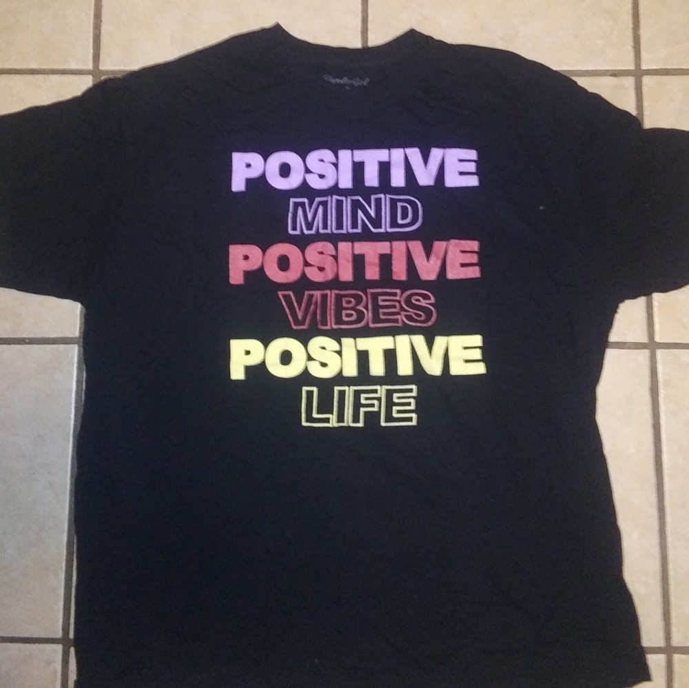 Mens XL Popular Girl POSITIVE! T shirt